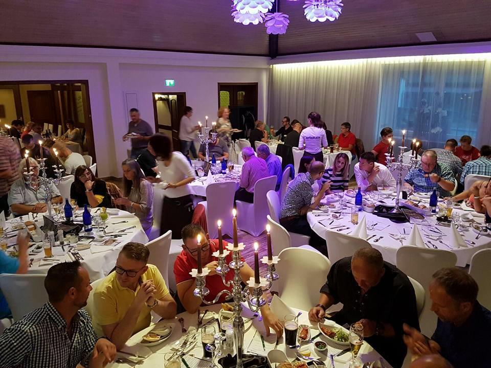 Rhoenblick Landhotel - Restaurant - Countrypub Petersberg  ภายนอก รูปภาพ